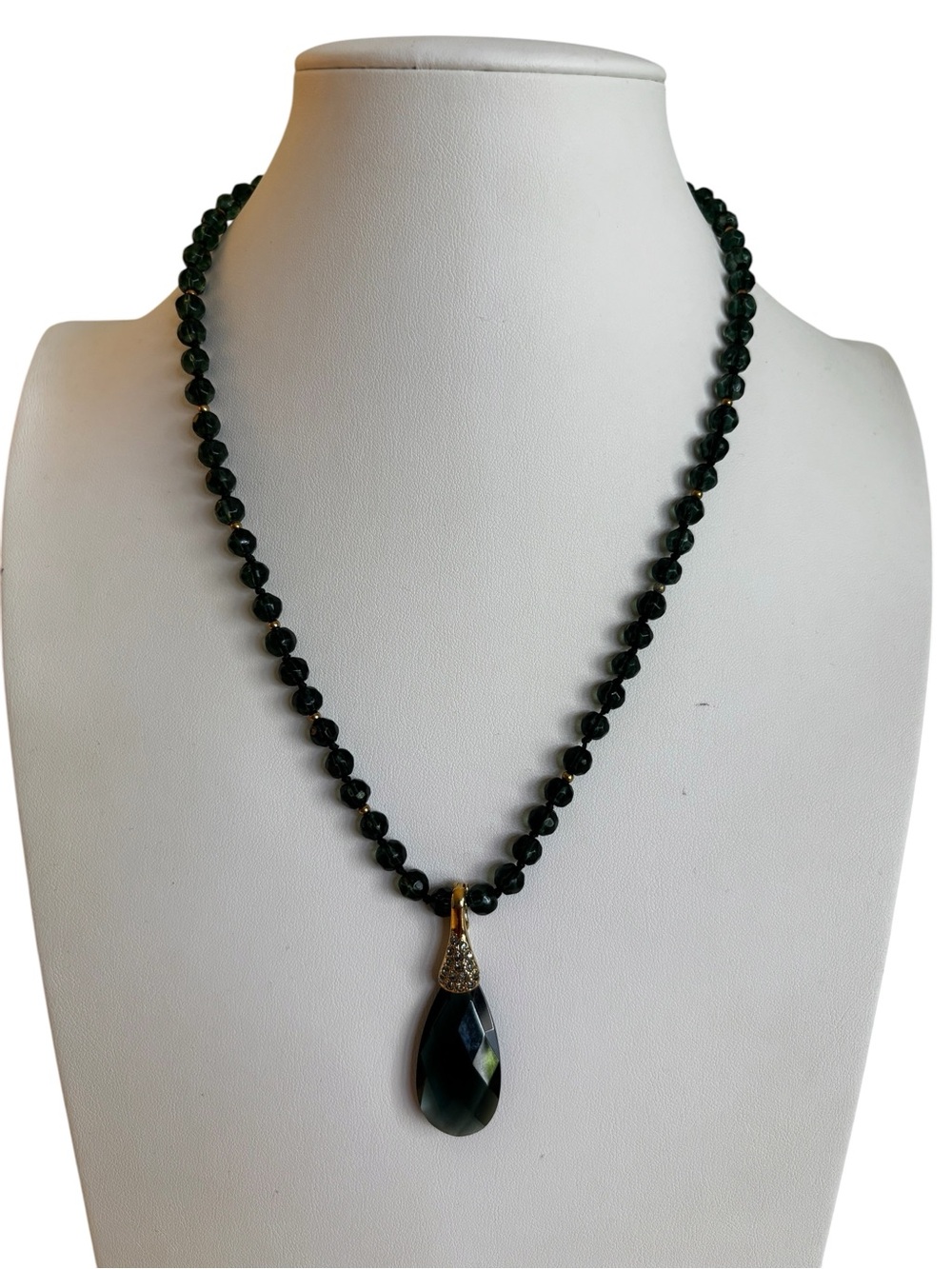 Vintage Monet Deep Forest Green Faceted Beaded Pendant Necklace.